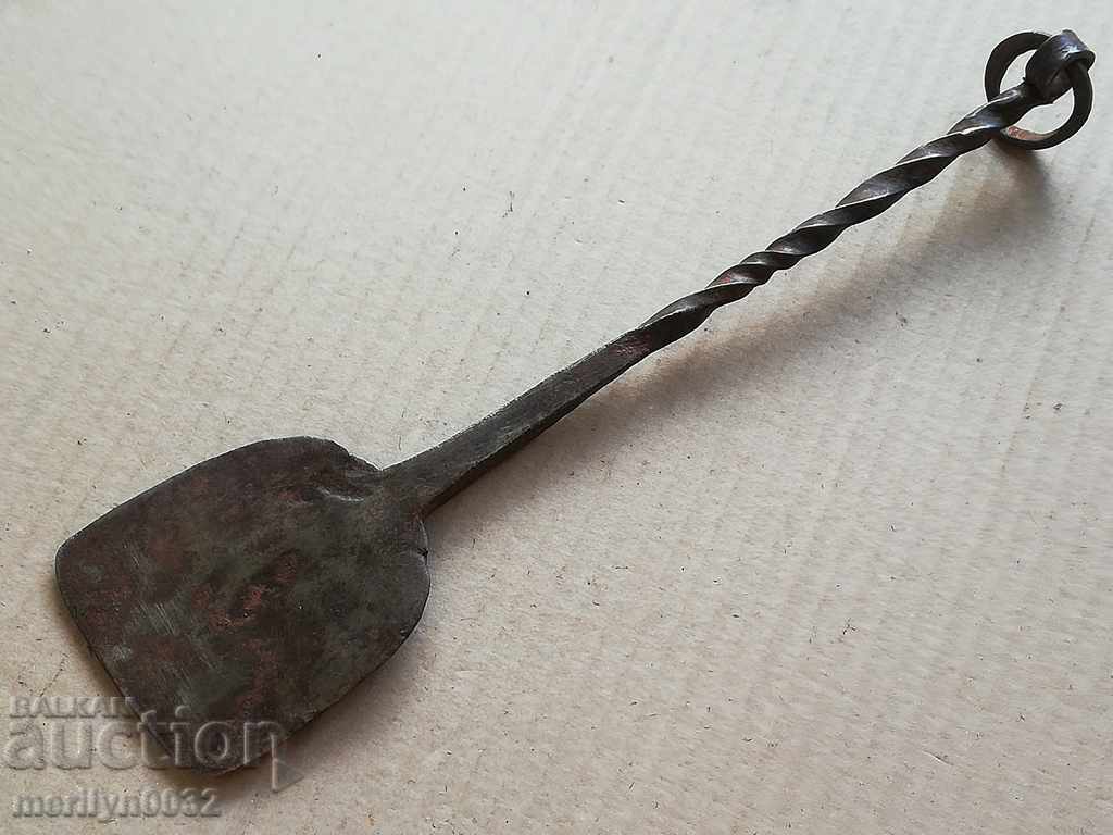 Delivery of Old forged scabbard, gingerbread, gingerbread, bruises