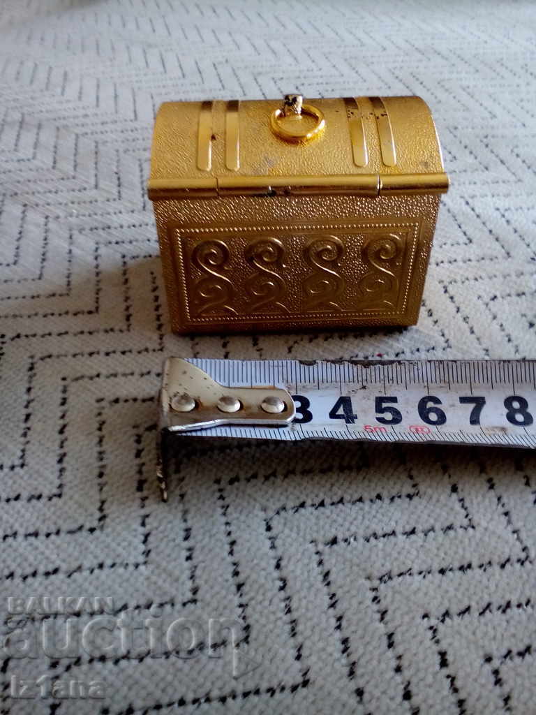 Auction Old box, jewelry box Auction Old box, jewelry box