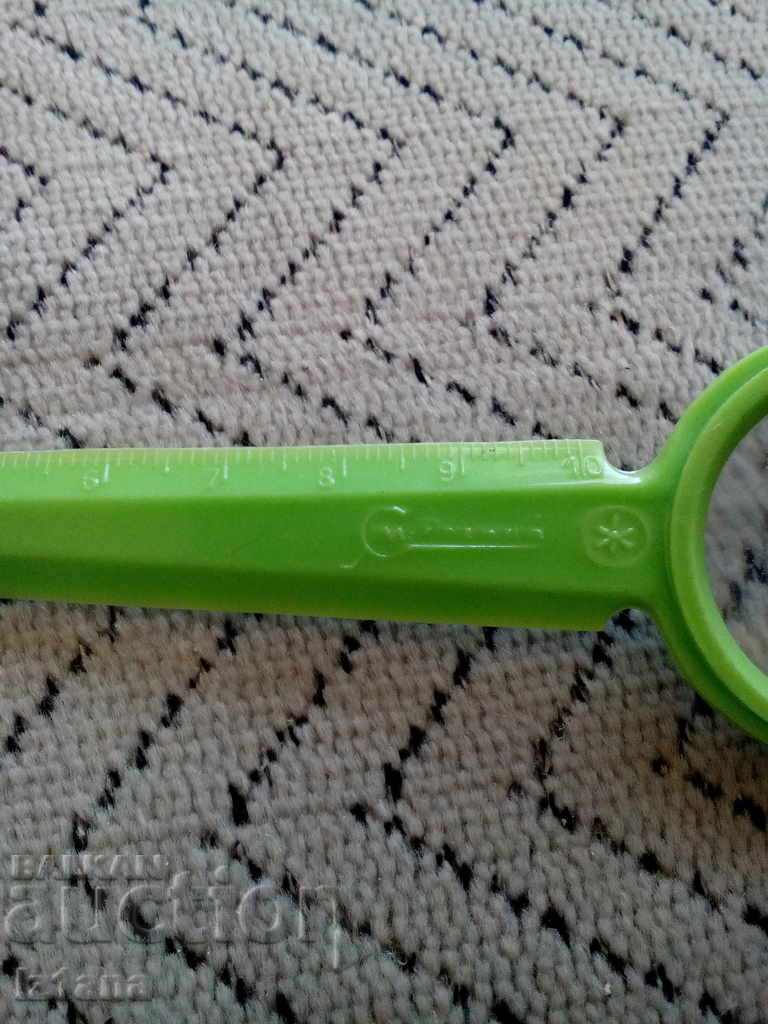 Delivery of Old School Aid Tool Delivery of Old School Aid Tool