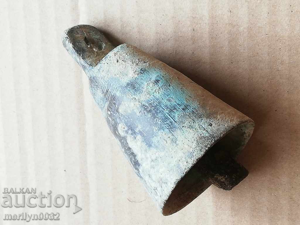Old bronze vat, bell, clapper, bell - 7 Old bronze vat, bell, clapper, bell - 7