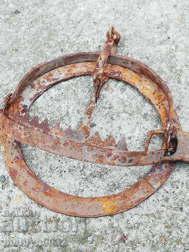 Old hand forged trap - 5