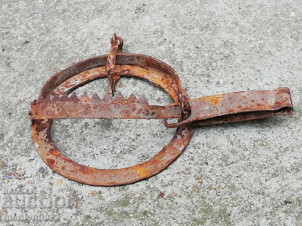 Old hand forged trap - 6