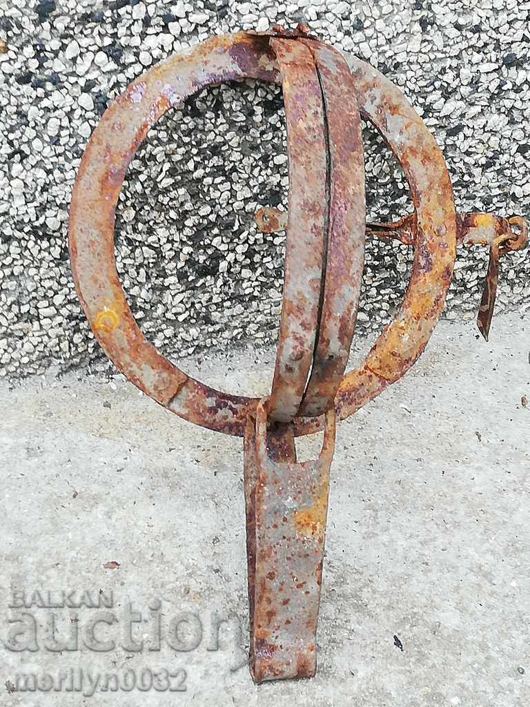 Old hand forged trap - 7