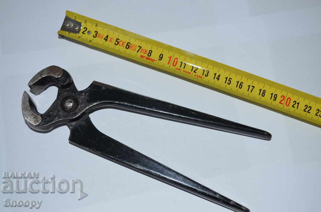 Steel pliers