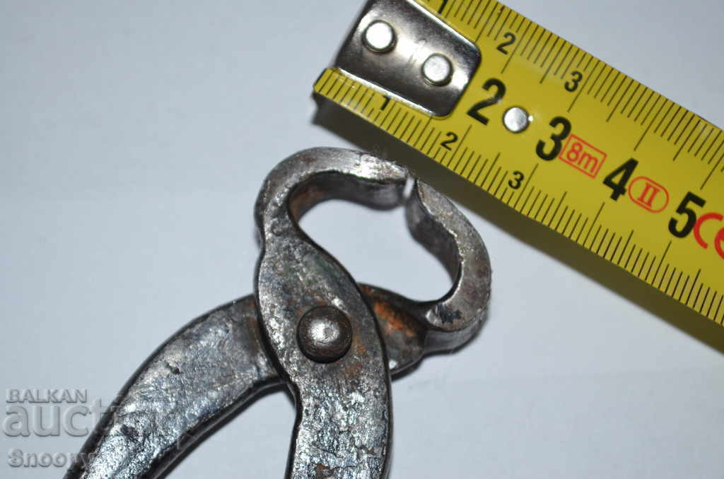 Steel pliers with price 8.00 BGN | € 4.09