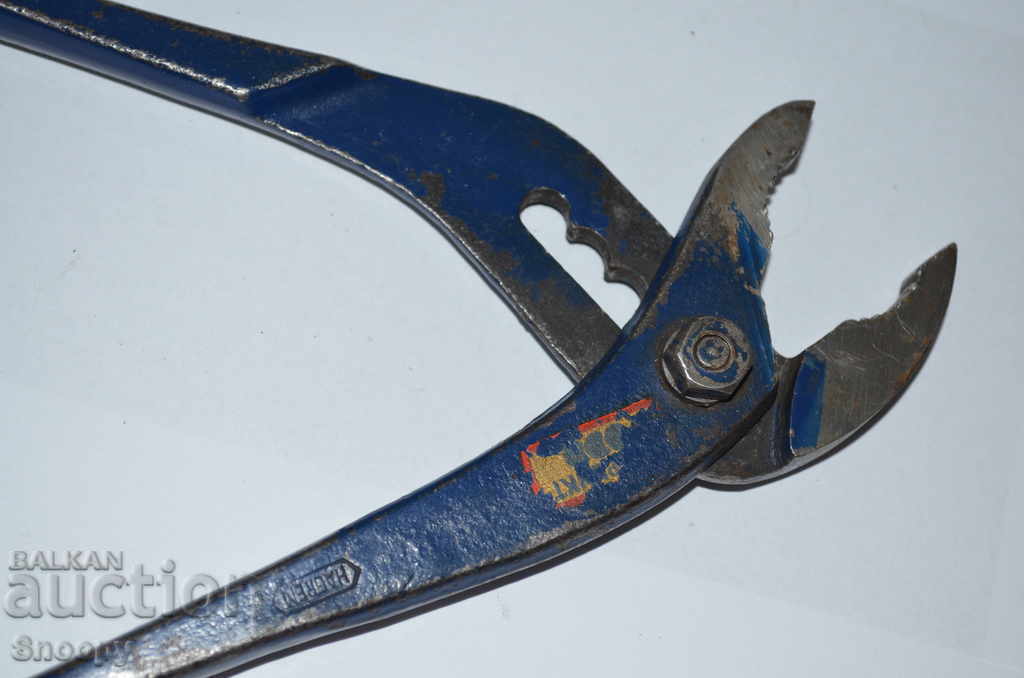 Steel pipe wrench - 6 Steel pipe wrench - 6