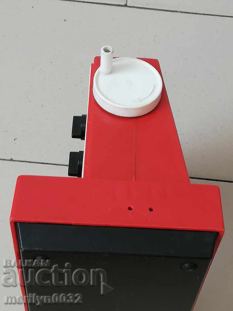 Child sewing machine, toy with price 59.00 BGN | € 30.17 Child sewing machine, toy with price 59.00 BGN | € 30.17