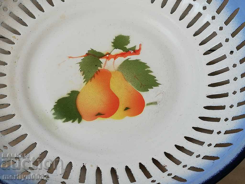 Auction Old enamelled bread pan enamel from the 1960s Auction Old enamelled bread pan enamel from the 1960s