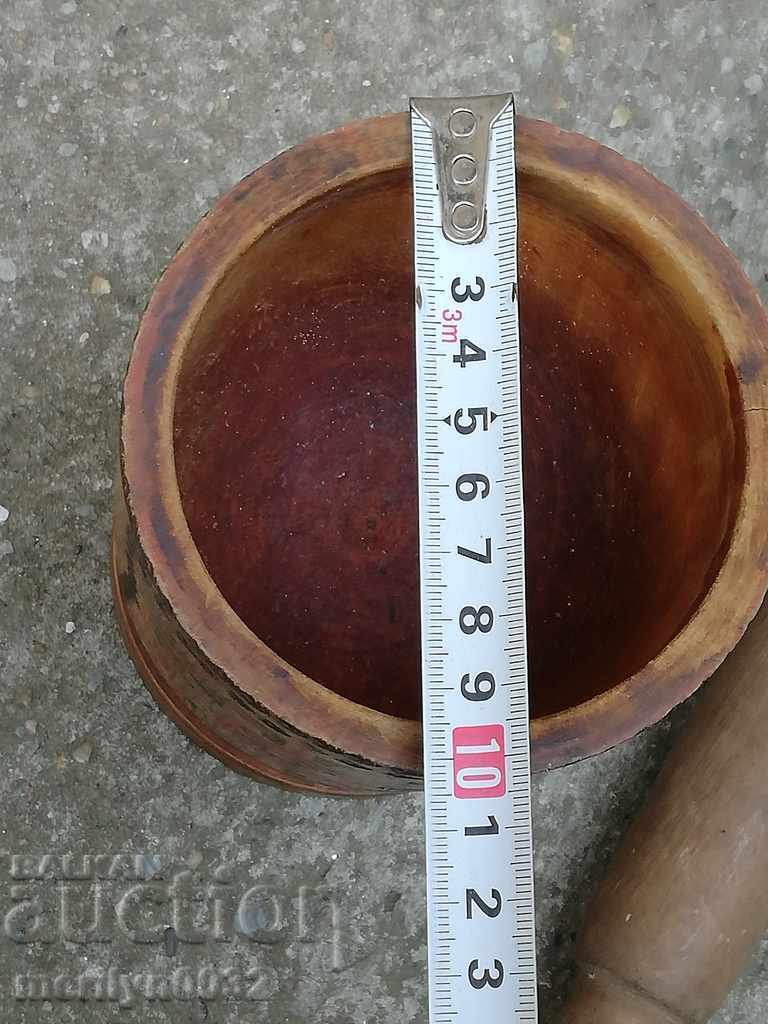 Delivery of Old wooden mortar with pestle, mortar, jug, wooden things