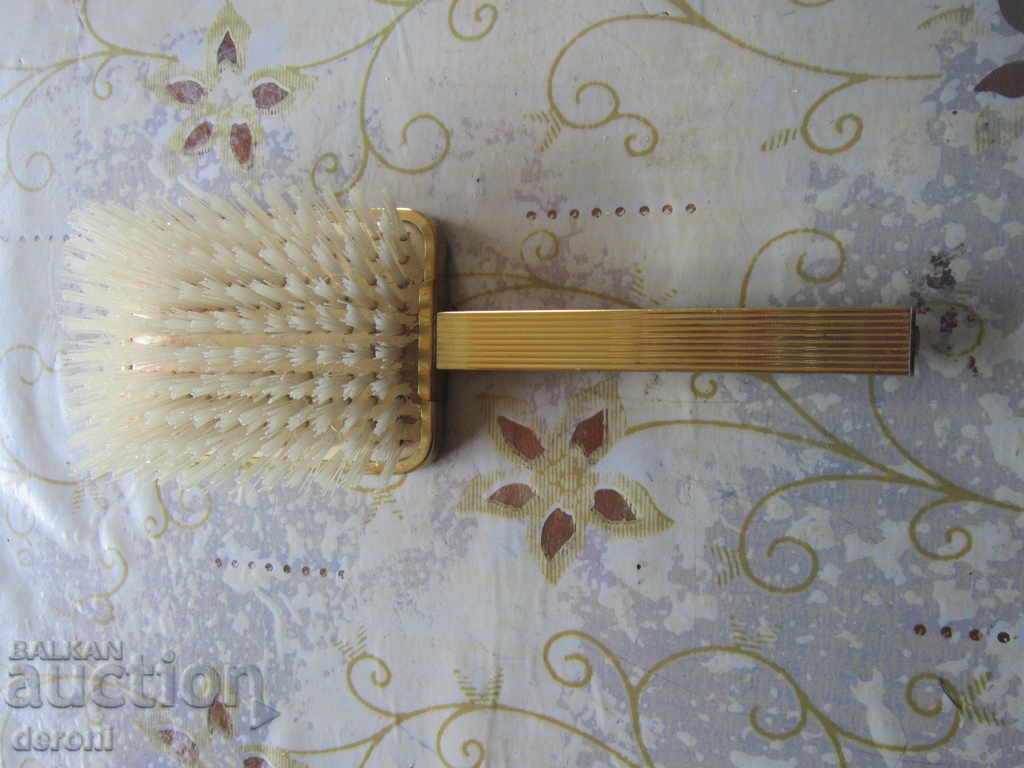 Delivery of An incredible hair brush Delivery of An incredible hair brush