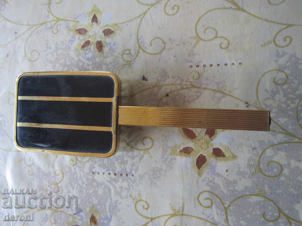 An incredible hair brush - 5 An incredible hair brush - 5