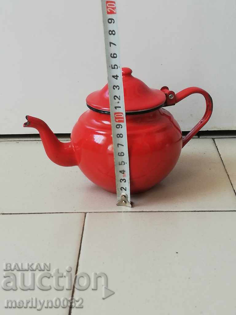Auction Enamel teapot, enamel bowl Auction Enamel teapot, enamel bowl