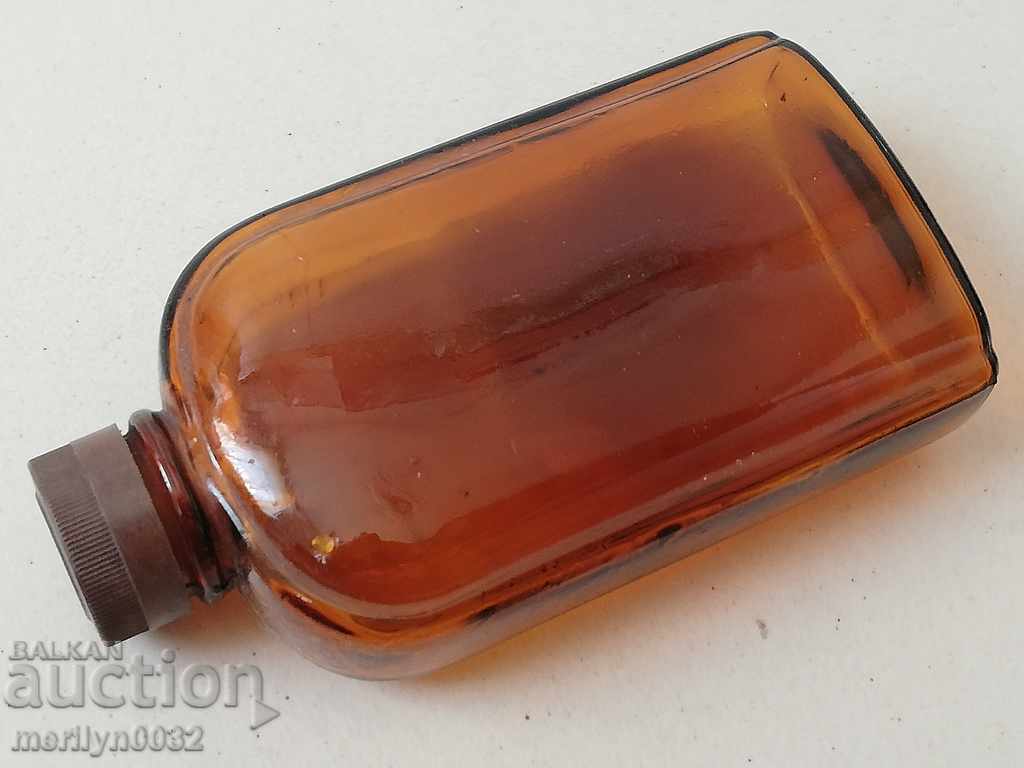 O sticlă veche, o sticlă, o sticlă de medicamente - 6