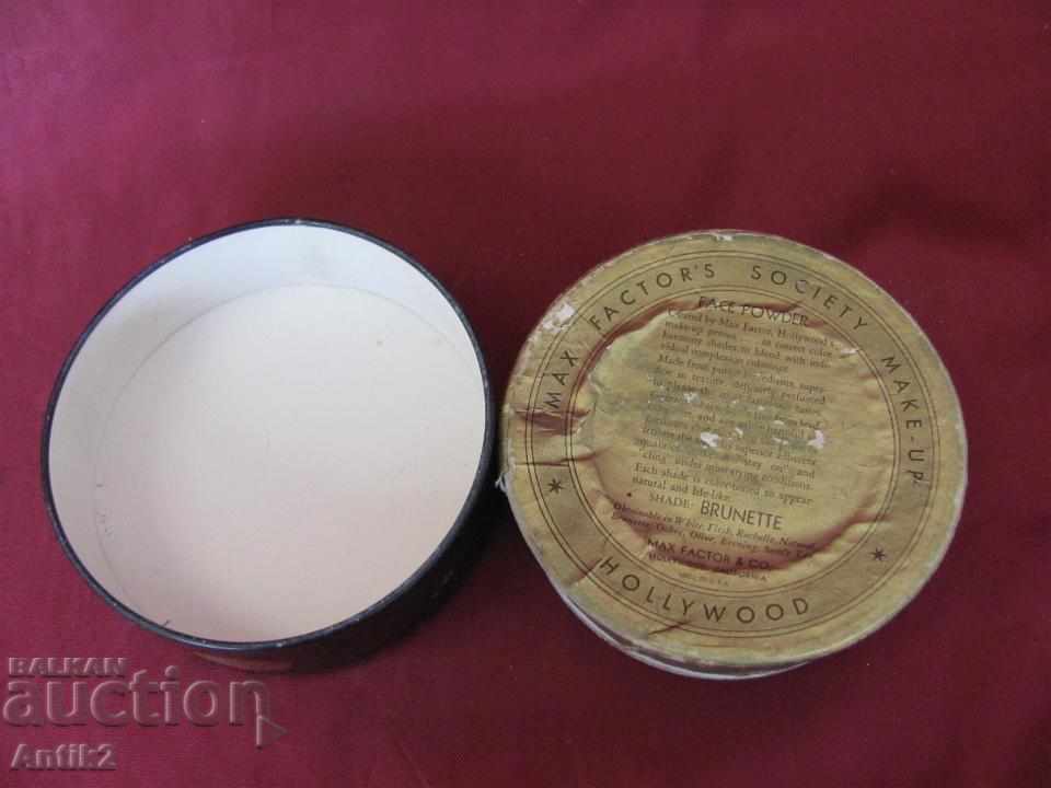 The 30 FACE POWDER HOLLYWOOD U.S.A - 5 The 30 FACE POWDER HOLLYWOOD U.S.A - 5