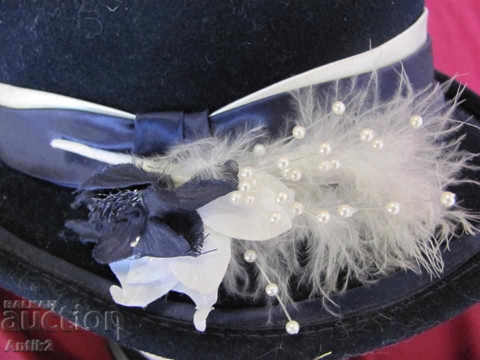 Auction The 30 Women's Felted Hat Auction The 30 Women's Felted Hat