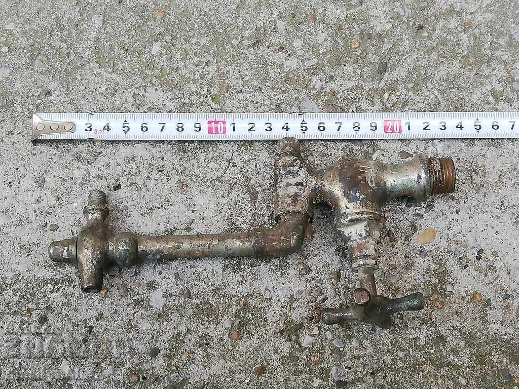 Delivery of Ancient bronze crane Delivery of Ancient bronze crane