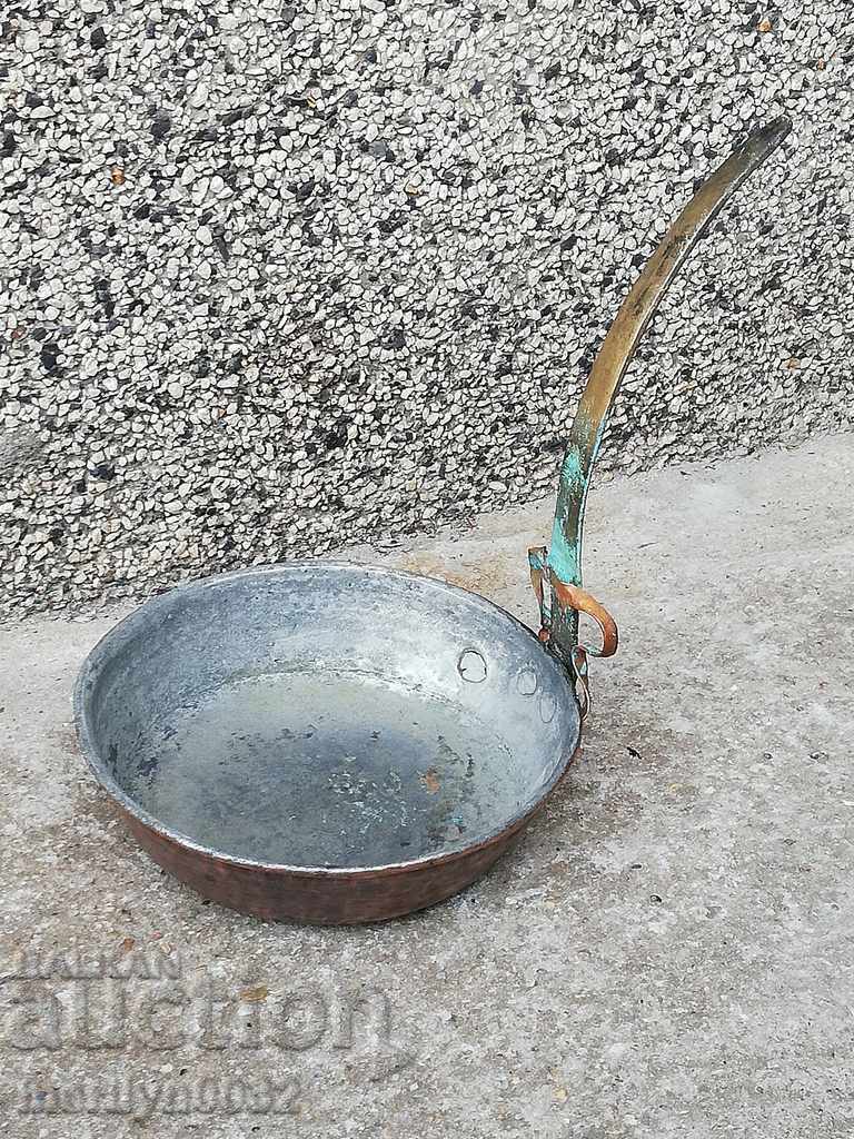 Old copper pan, copper, tray, copper vessel Old copper pan, copper, tray, copper vessel