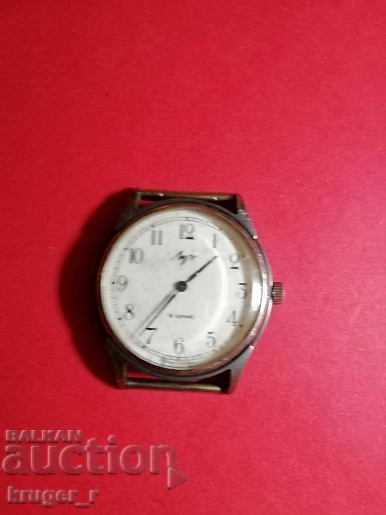 Livrarea ceas LUCH Livrarea ceas LUCH