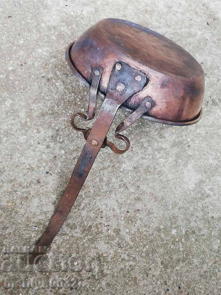 Delivery of Old copper pan, copper, tray, copper vessel