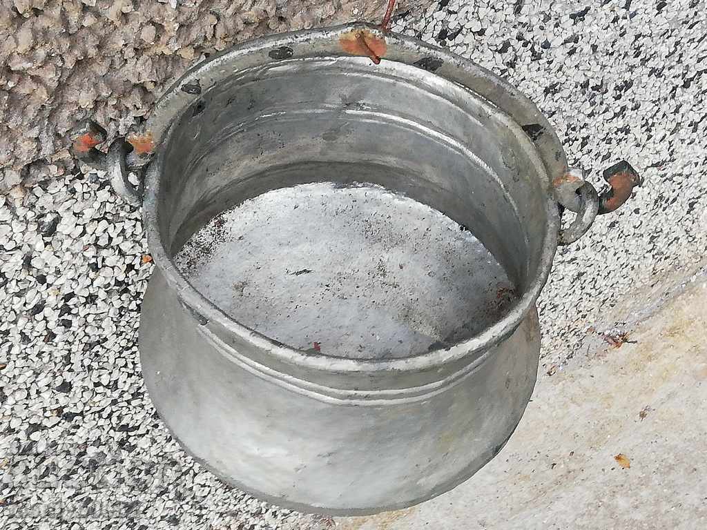Παράδοση Παλιό χάλκινο καζάνι, χάλκινο, καζάνι, σφυρήλατο σκεύος Παράδοση Παλιό χάλκινο καζάνι, χάλκινο, καζάνι, σφυρήλατο σκεύος