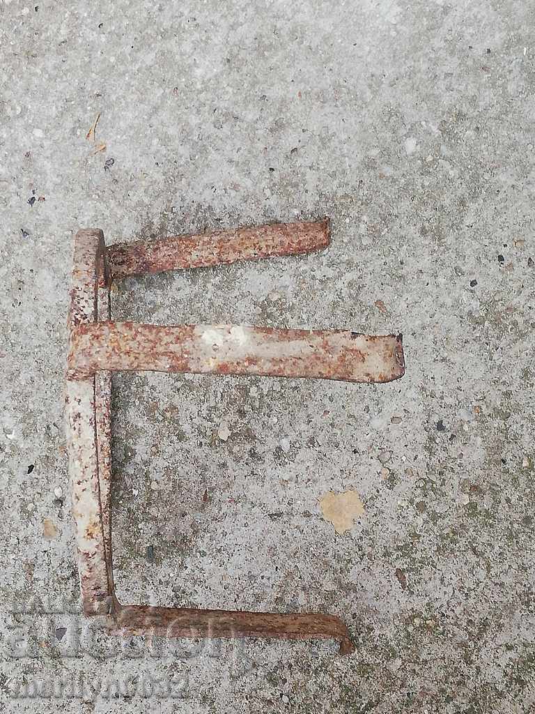 Παλιά πλαστά sazhek, τζάκι, σχάρα, σφυρήλατο σίδερο - 6 Παλιά πλαστά sazhek, τζάκι, σχάρα, σφυρήλατο σίδερο - 6