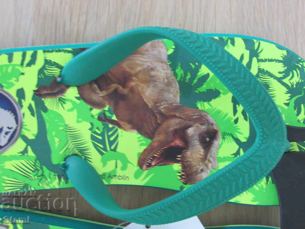 New children's flip flops N & M Jurassic Park number 25/27 - 6 New children's flip flops N & M Jurassic Park number 25/27 - 6