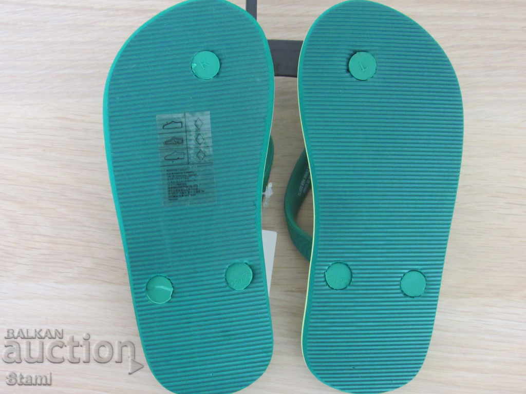 New children's flip flops N & M Jurassic Park number 25/27 - 7 New children's flip flops N & M Jurassic Park number 25/27 - 7