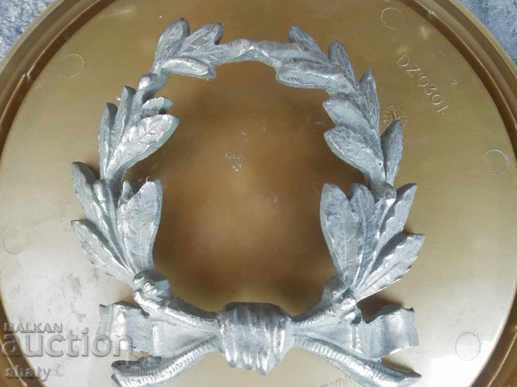 Auction Old big cockade. Auction Old big cockade.