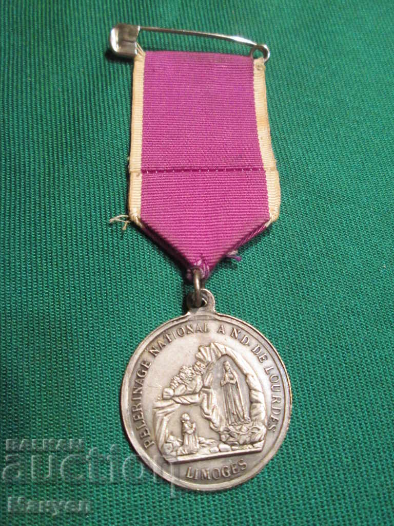 Vinde o medalie? cu preț 14.00 BGN | € 7.16 Vinde o medalie? cu preț 14.00 BGN | € 7.16