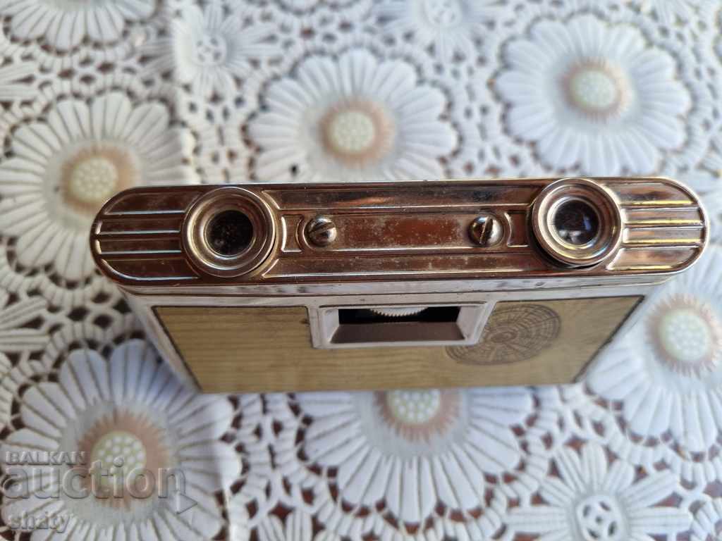 Auction  Old theater binoculars.