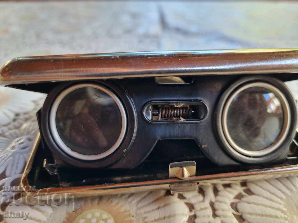 Delivery of Old theater binoculars.