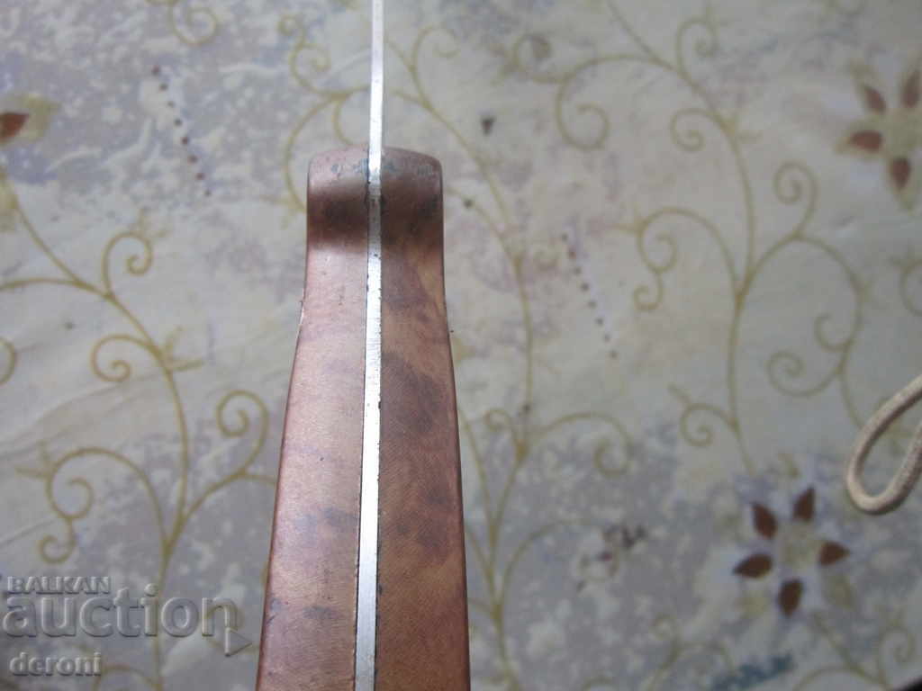 Ένα μεγάλο γερμανικό μαχαίρι 3 - 5 Ένα μεγάλο γερμανικό μαχαίρι 3 - 5