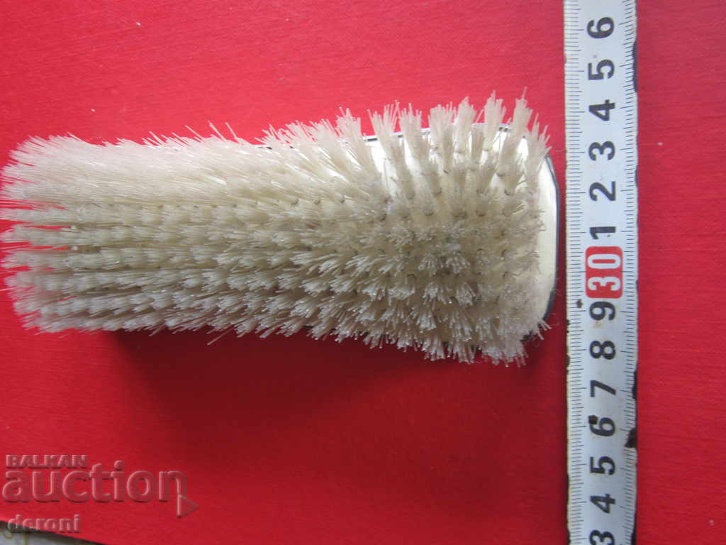 Уникална посребрена четка Welner Alpacca Versilbert с цена 40.00 лв. | € 20.45 Уникална посребрена четка Welner Alpacca Versilbert с цена 40.00 лв. | € 20.45