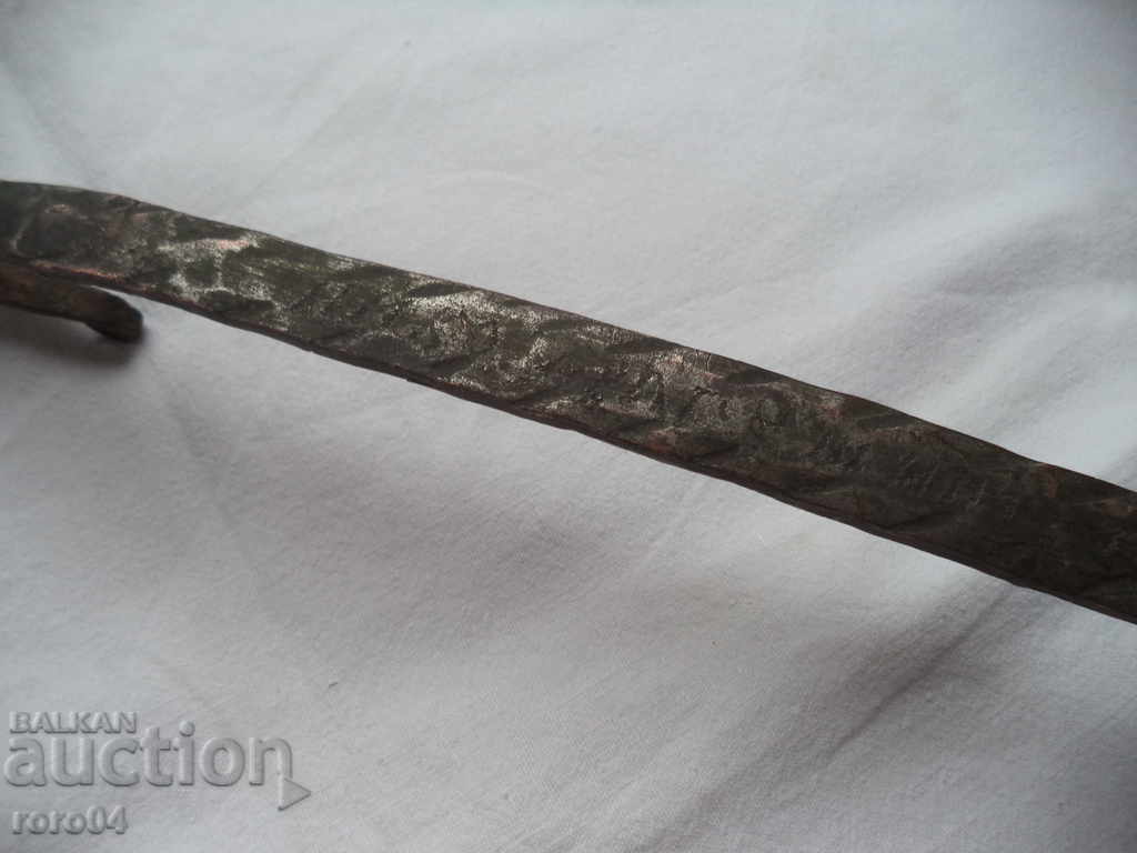 Auction HUGE OLD HANGER BAKERIAN WASHING LOAD Auction HUGE OLD HANGER BAKERIAN WASHING LOAD