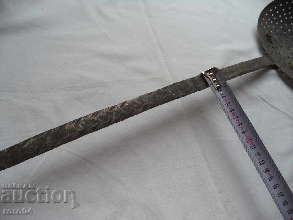 HUGE OLD HANGER BAKERIAN WASHING LOAD - 6 HUGE OLD HANGER BAKERIAN WASHING LOAD - 6