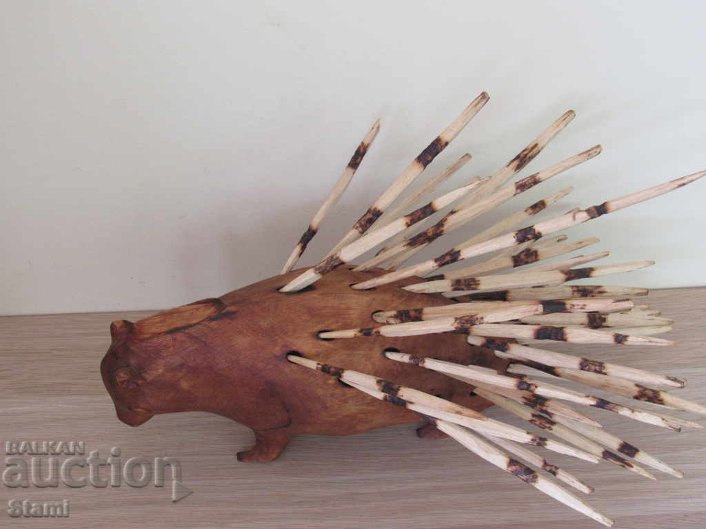 Auction Hedgehog - wooden figure of mahogany Auction Hedgehog - wooden figure of mahogany