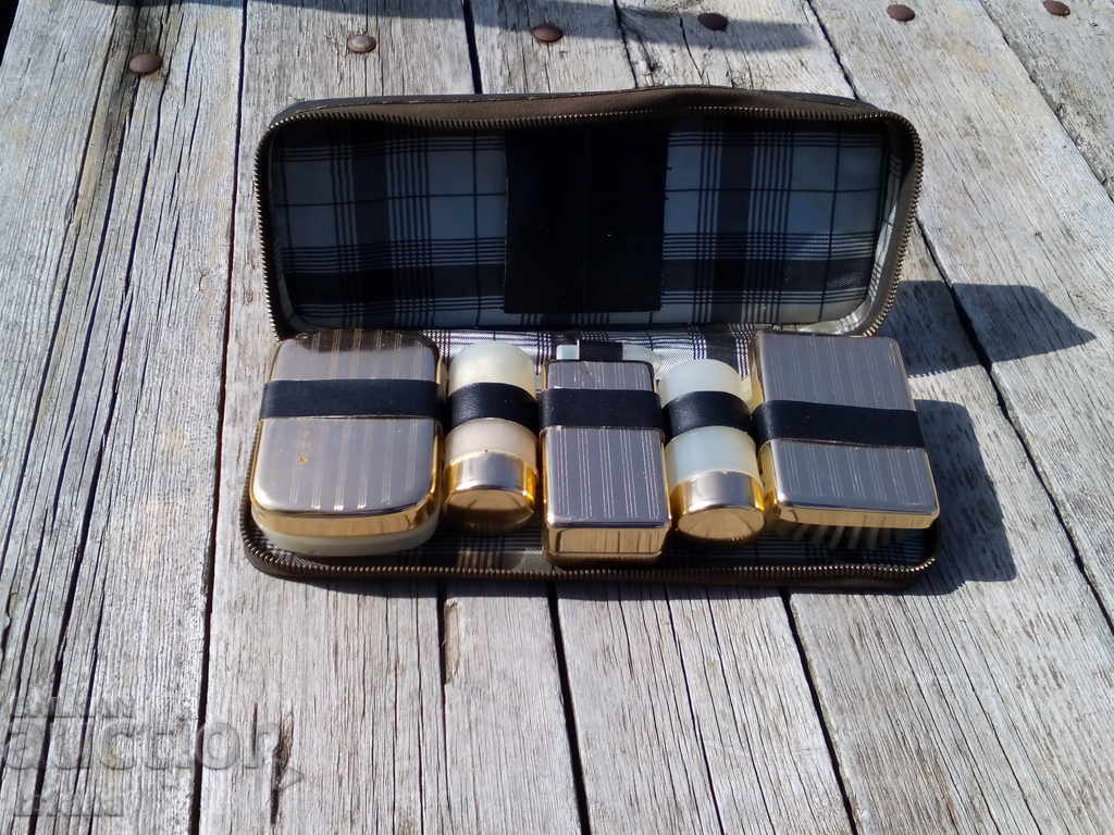 Delivery of Old male nurse Delivery of Old male nurse