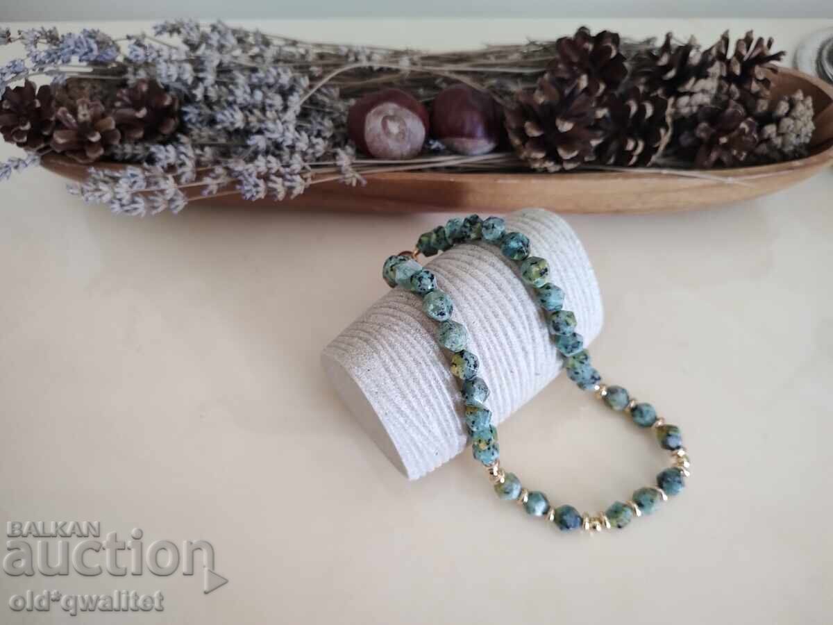 Auction  Necklace, jewelry, beautiful stones - Jade