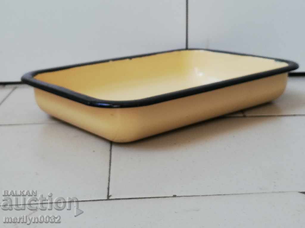 An enameled container, the plateau plateau with an enamel of Bulgaria with price 27.00 BGN | € 13.80 An enameled container, the plateau plateau with an enamel of Bulgaria with price 27.00 BGN | € 13.80
