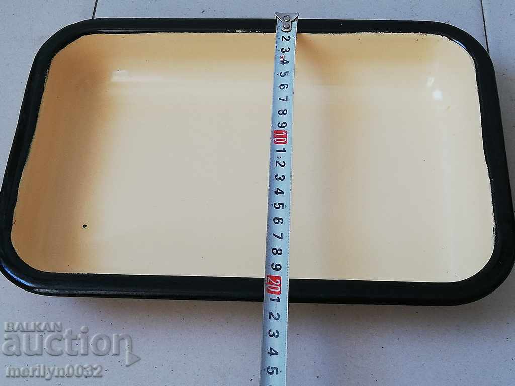 An enameled container, the plateau plateau with an enamel of Bulgaria - 6 An enameled container, the plateau plateau with an enamel of Bulgaria - 6