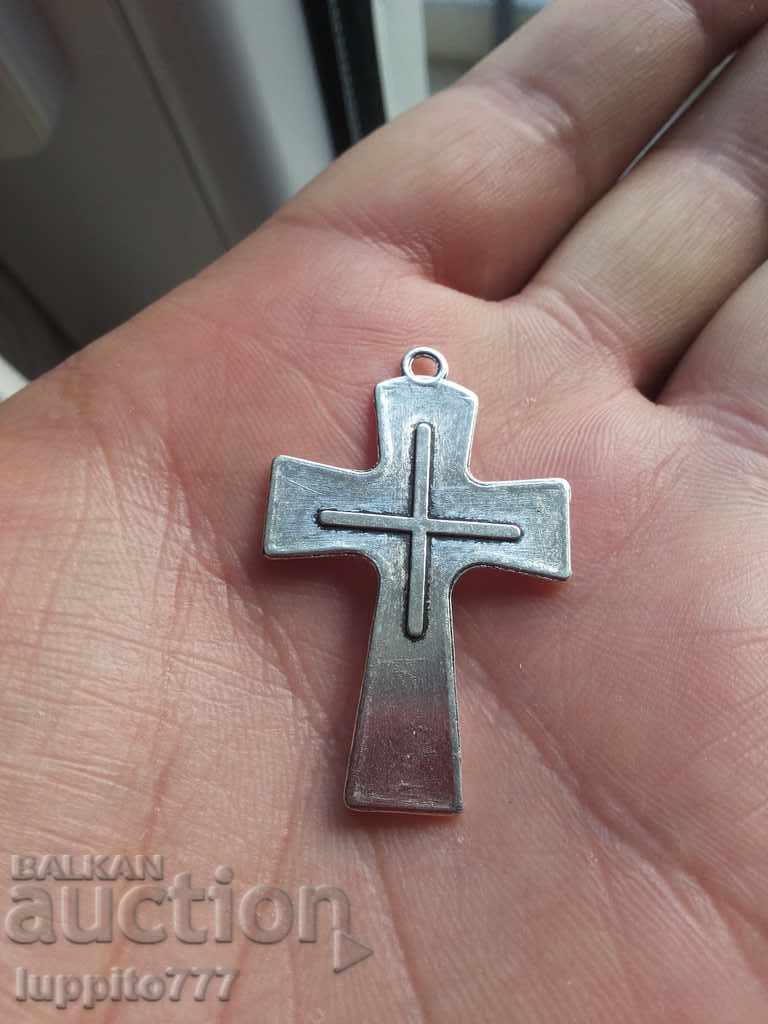 Auction pendant cross Auction pendant cross