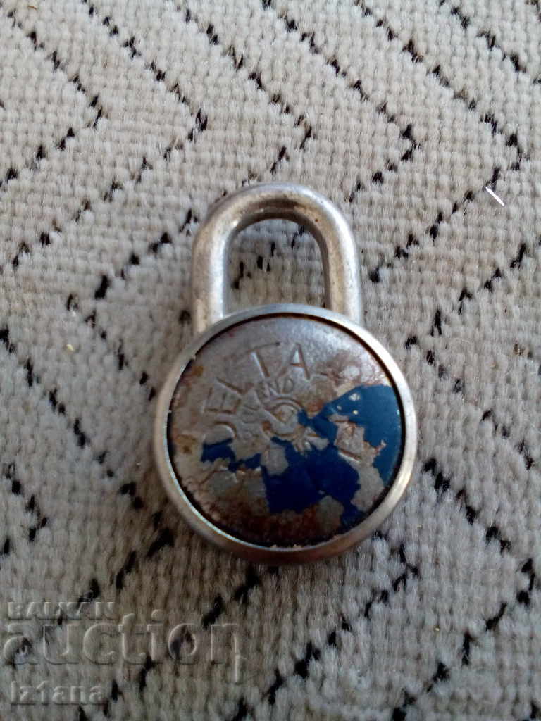 Auction Old Padlock Delta Auction Old Padlock Delta