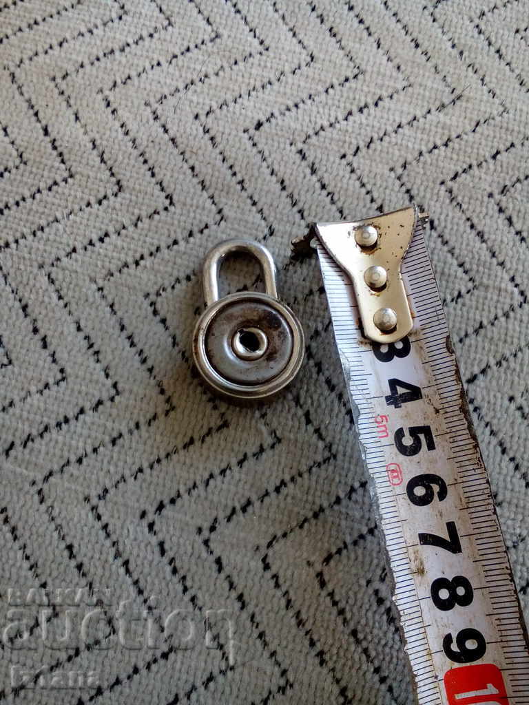 Delivery of Old Padlock Delta Delivery of Old Padlock Delta