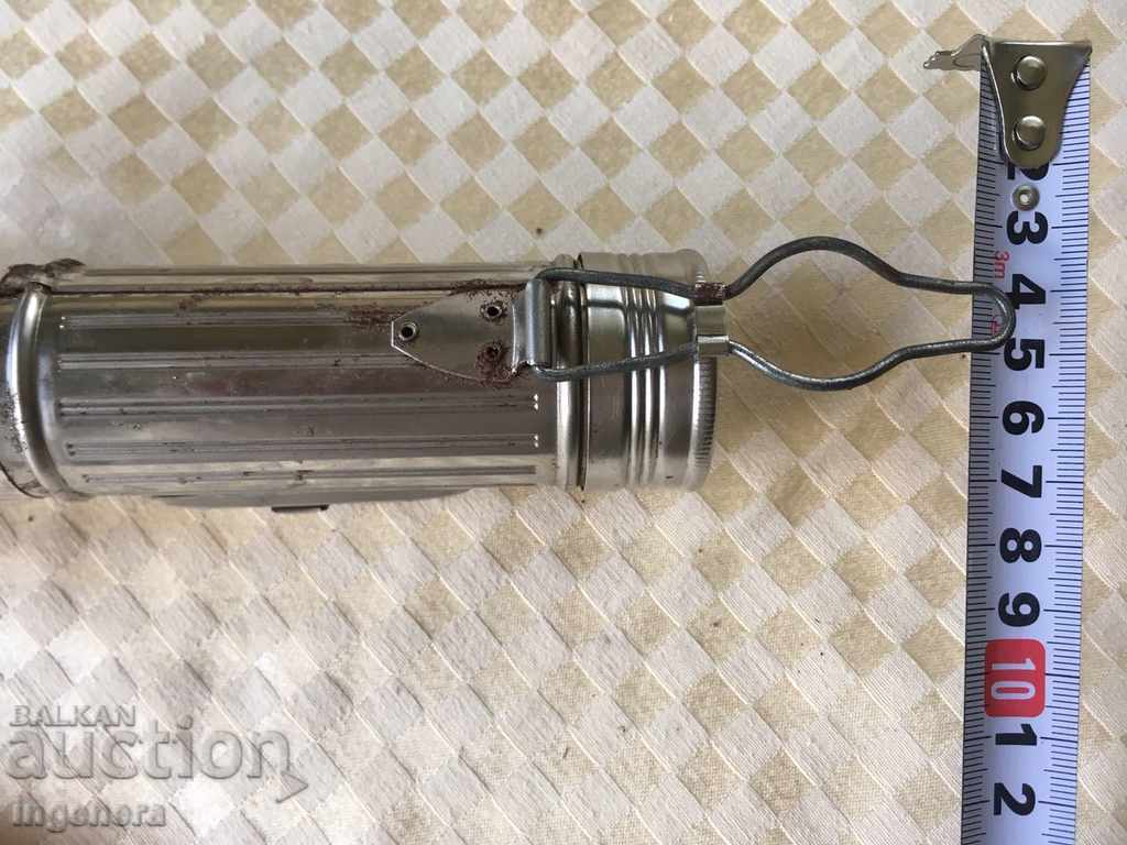 LANTERNĂ METAL RETRO PROIECTOR FAR CEHOSLOVACIA cu preț € 4.90 | 9.58 BGN