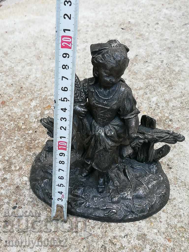 Auction Statue for a fireplace by a tsim figure bust sculpture plastic Auction Statue for a fireplace by a tsim figure bust sculpture plastic
