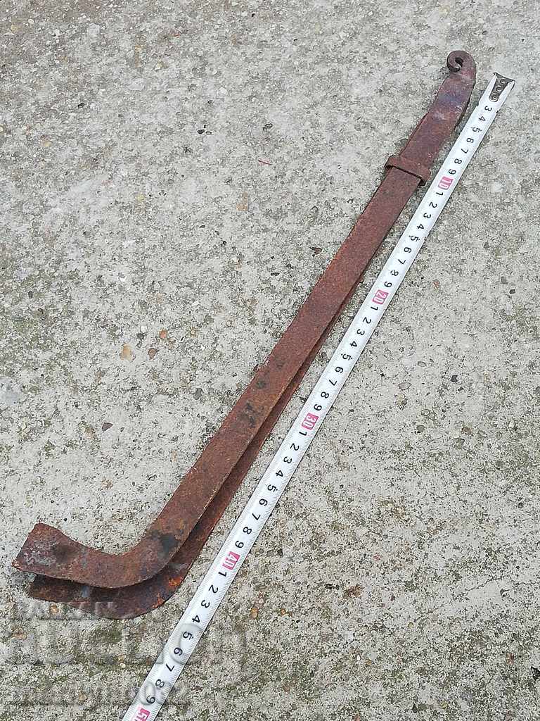 Auction  Old dilaf, mash, wrought iron for a furnace