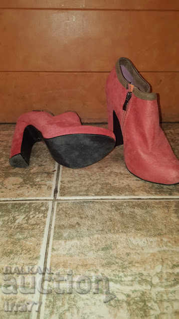 summer boots number 39 with price 30.00 BGN | € 15.34