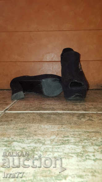 summer boots number 39 with price 30.00 BGN | € 15.34 summer boots number 39 with price 30.00 BGN | € 15.34