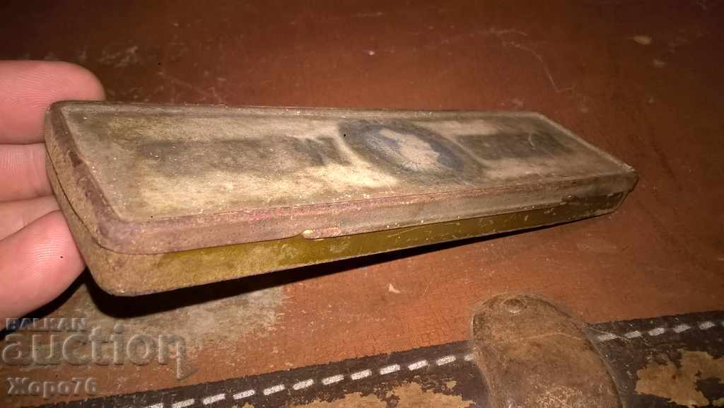 Auction 19-20c. MARS ANTIQUE LAMARINE BOX COMPANY Germany Auction 19-20c. MARS ANTIQUE LAMARINE BOX COMPANY Germany