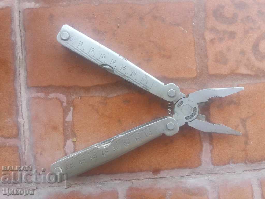 Auction STAR MULTI-FUNCTIONAL KNIFE MAMMUT SWISS Auction STAR MULTI-FUNCTIONAL KNIFE MAMMUT SWISS